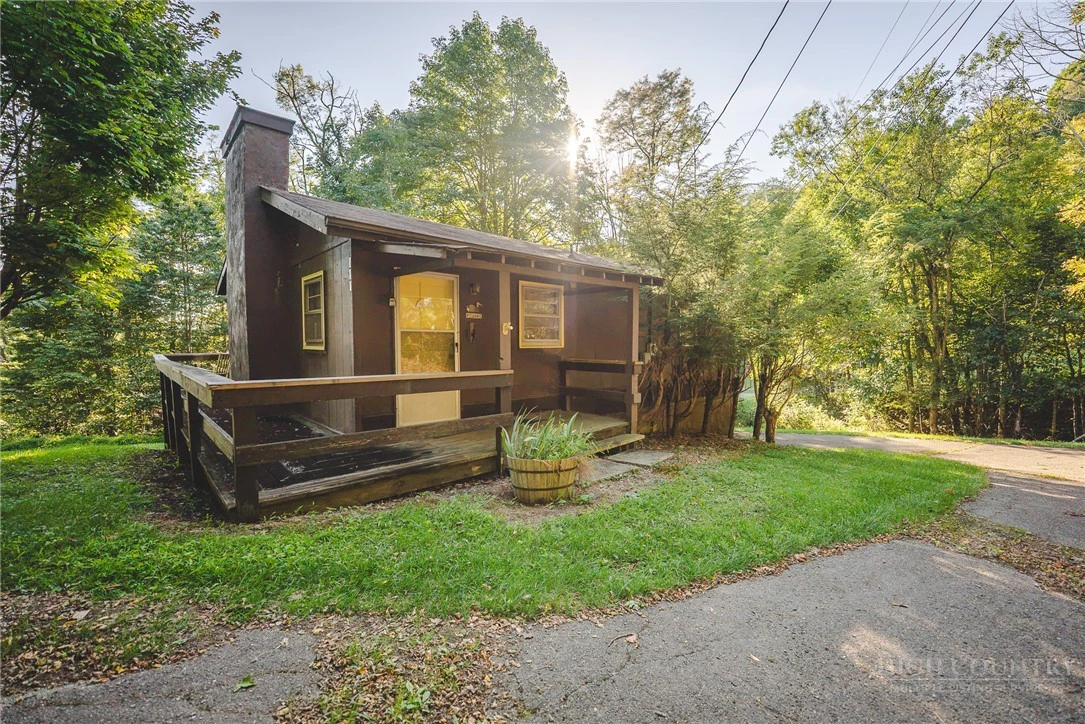 Image number 13 for the current listing