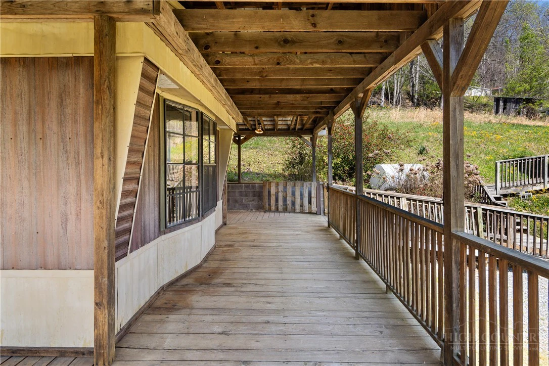 Image number 7 for the current listing