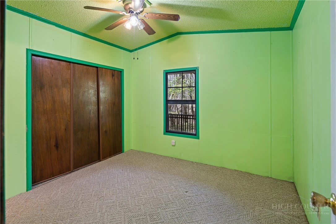 Image number 3 for the current listing