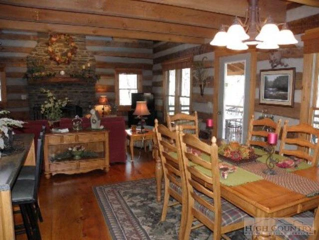 Image number 6 for the current listing
