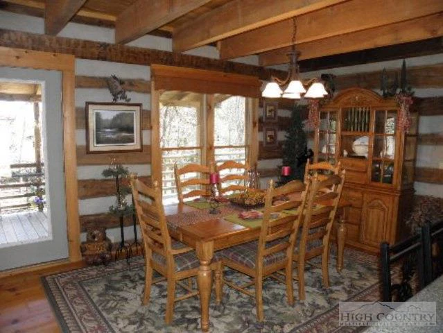 Image number 5 for the current listing