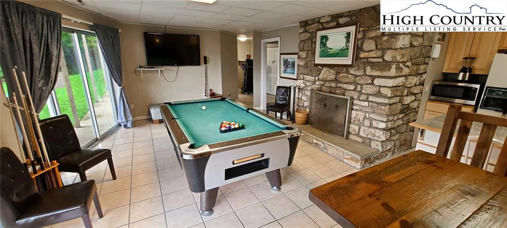 Image number 6 for the current listing