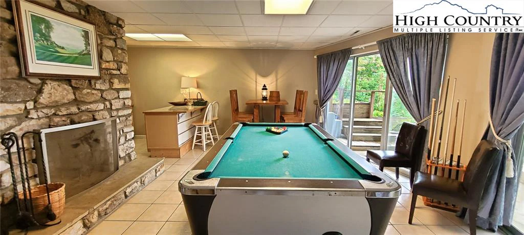 Image number 7 for the current listing