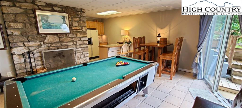 Image number 8 for the current listing