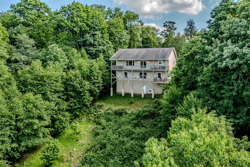 Image number 21 for the current listing