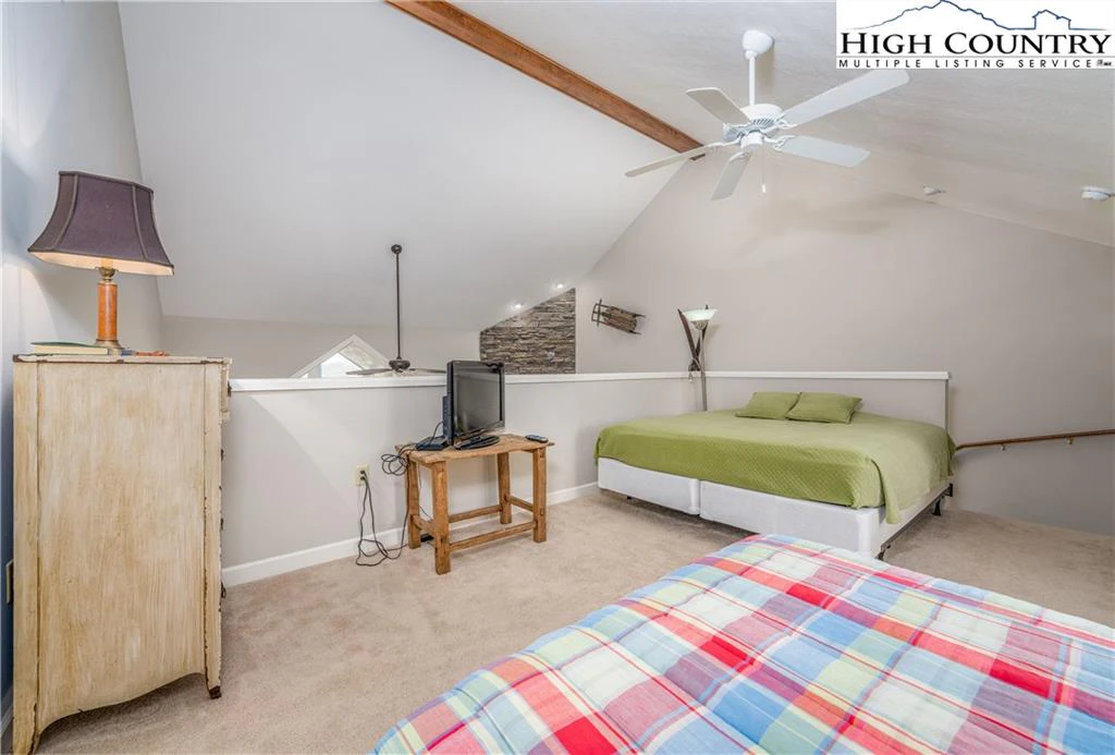 Image number 10 for the current listing