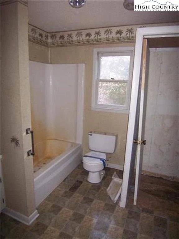 Image number 8 for the current listing
