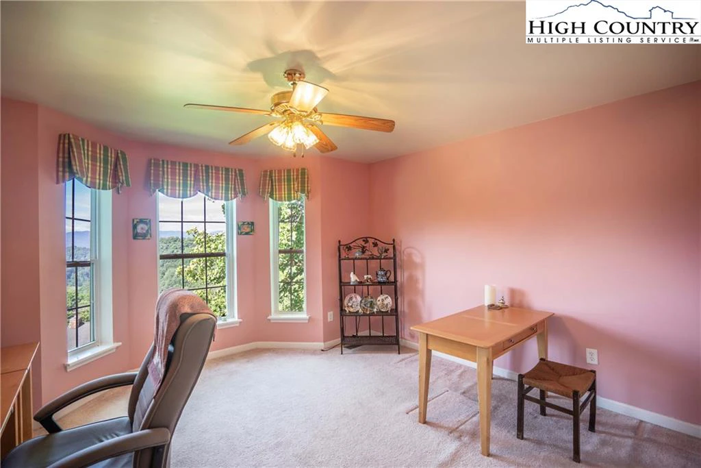 Image number 2 for the current listing