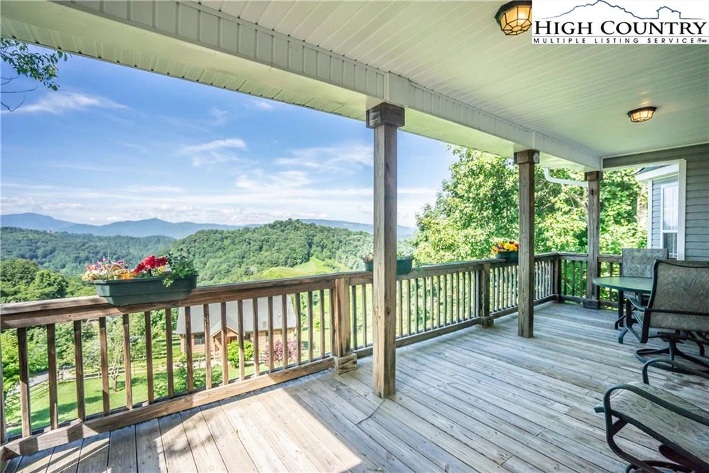Image number 18 for the current listing