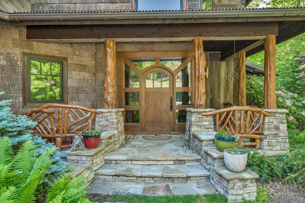 Image number 8 for the current listing
