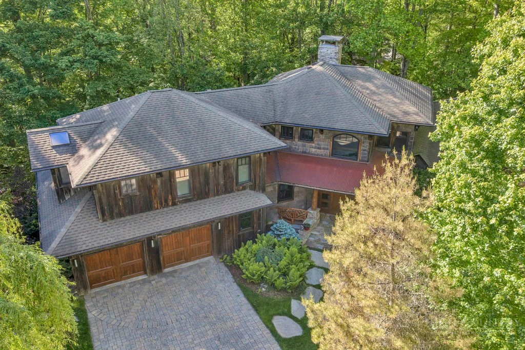 Image number 2 for the current listing