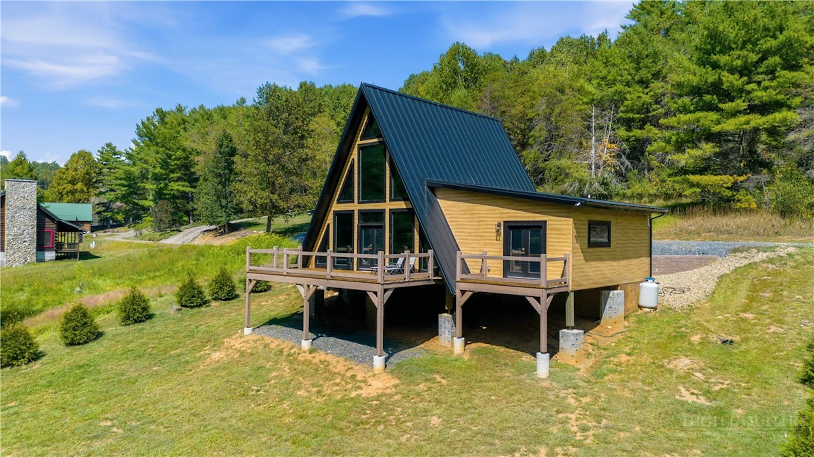 Image number 19 for the current listing