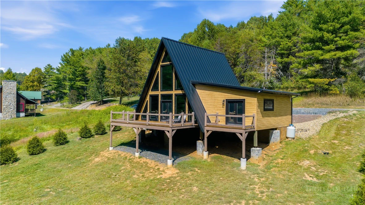 Image number 19 for the current listing