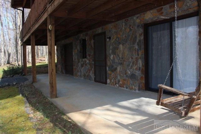 Image number 12 for the current listing