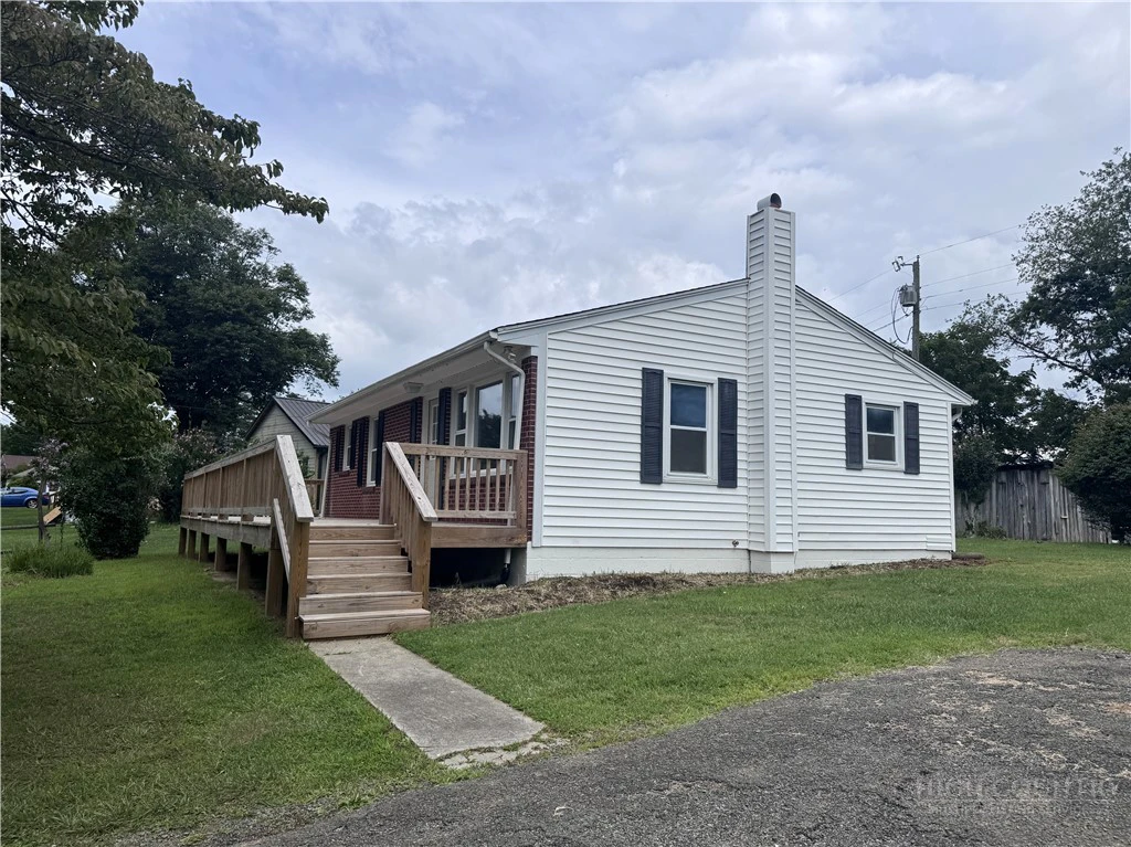 Image number 17 for the current listing