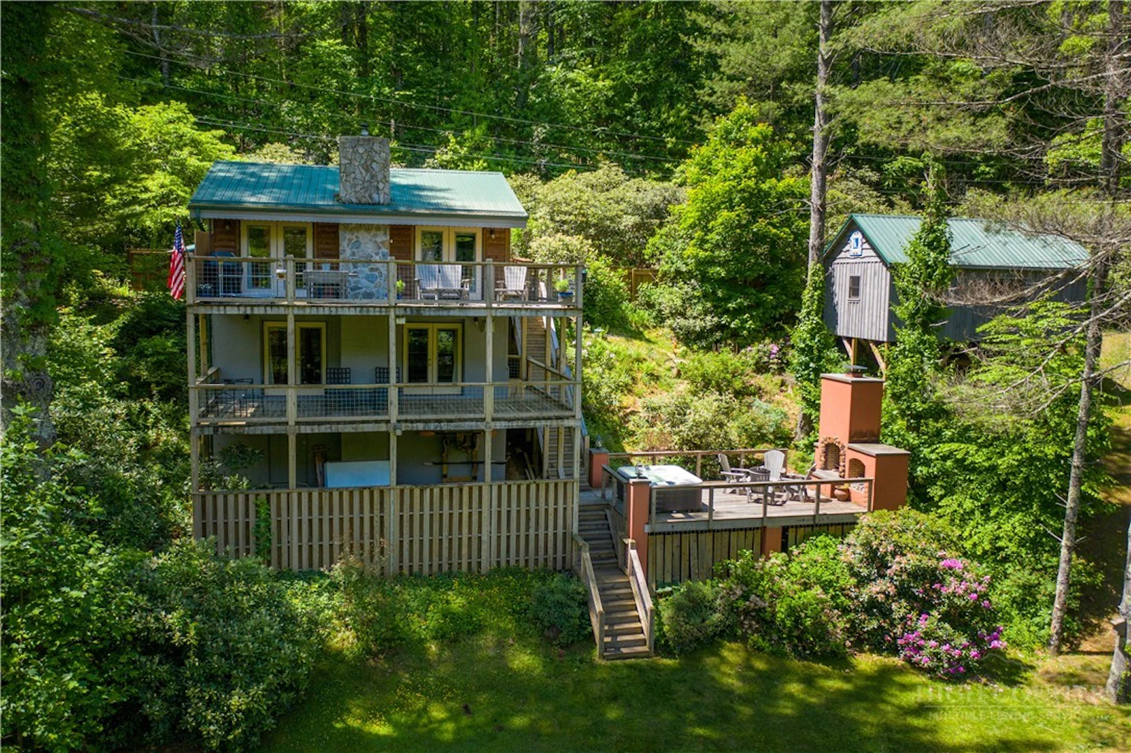 Image number 2 for the current listing