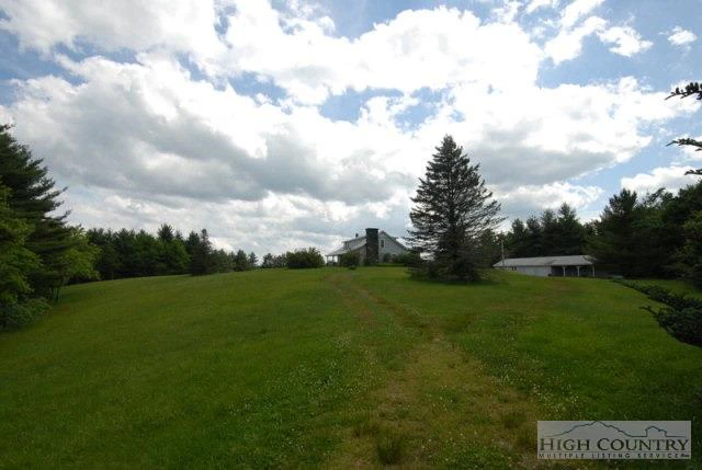 Image number 13 for the current listing