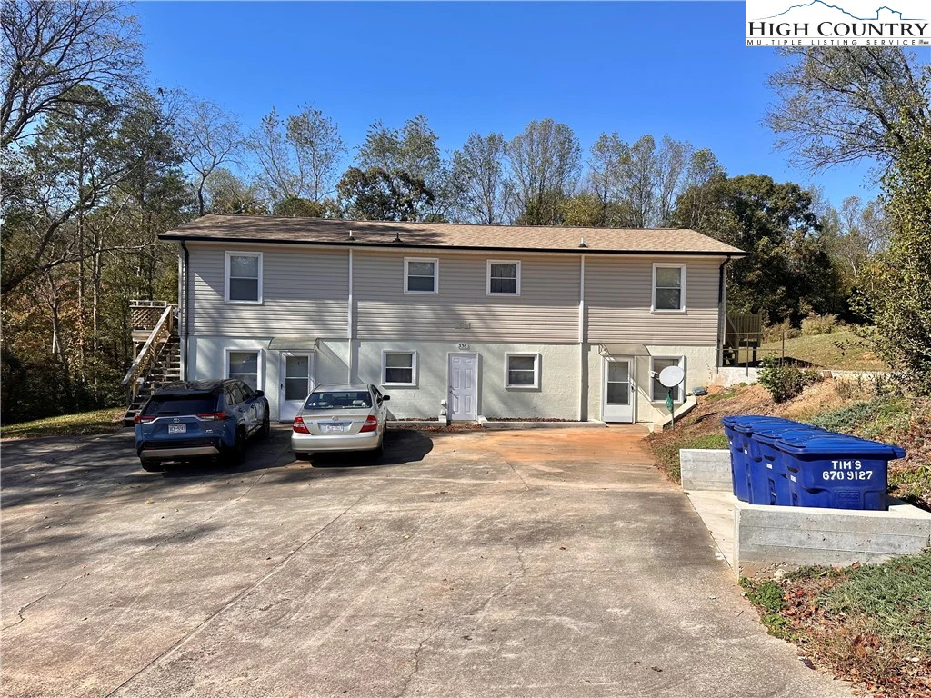 Image number 1 for the current listing