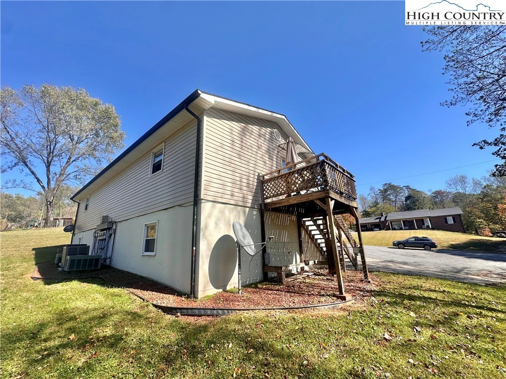Image number 6 for the current listing