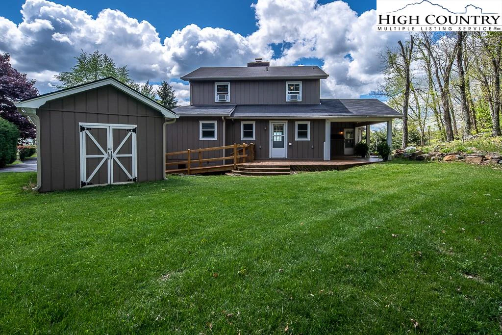 Image number 16 for the current listing