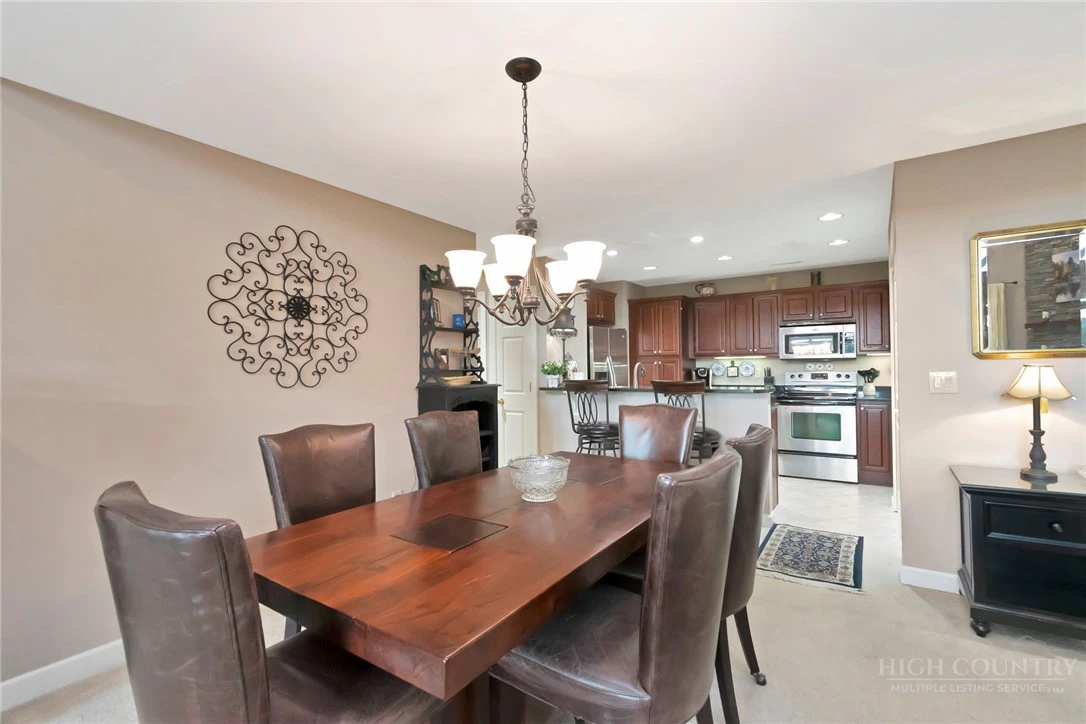 Image number 12 for the current listing