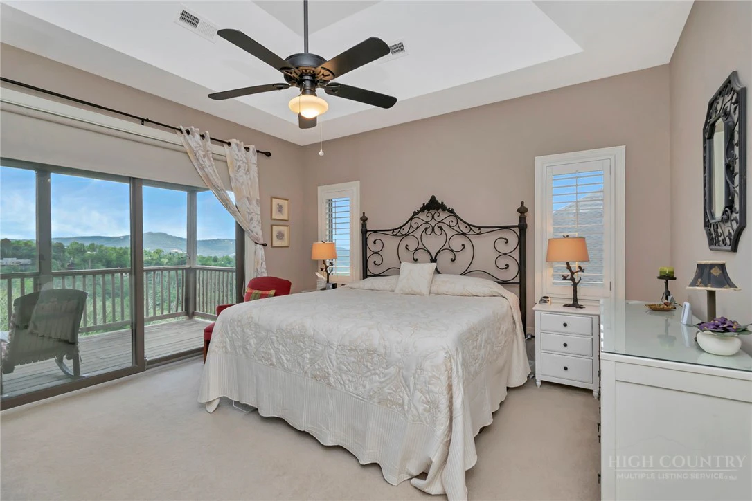 Image number 20 for the current listing