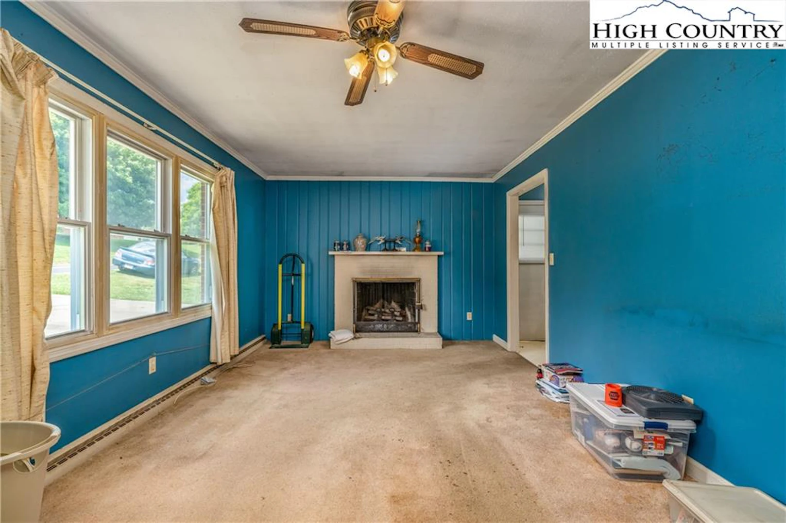 Image number 3 for the current listing