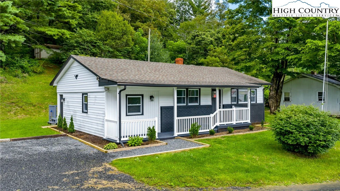 Image number 1 for the current listing