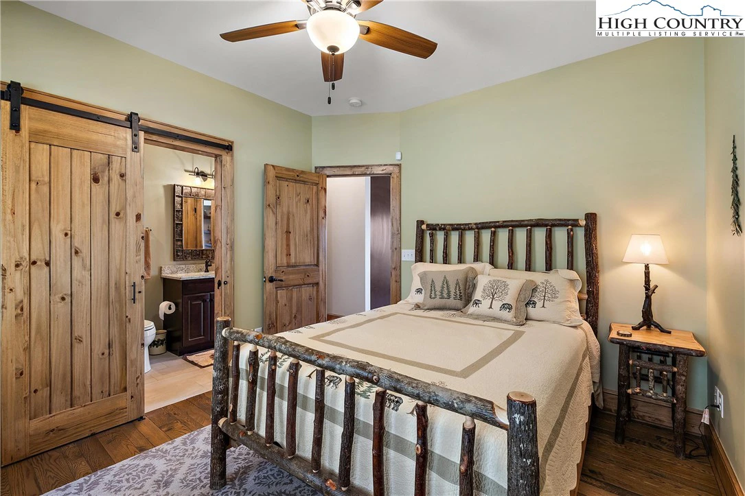 Image number 10 for the current listing