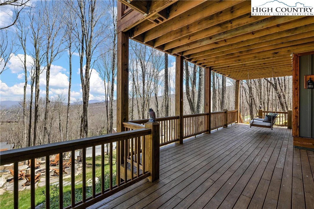 Image number 15 for the current listing