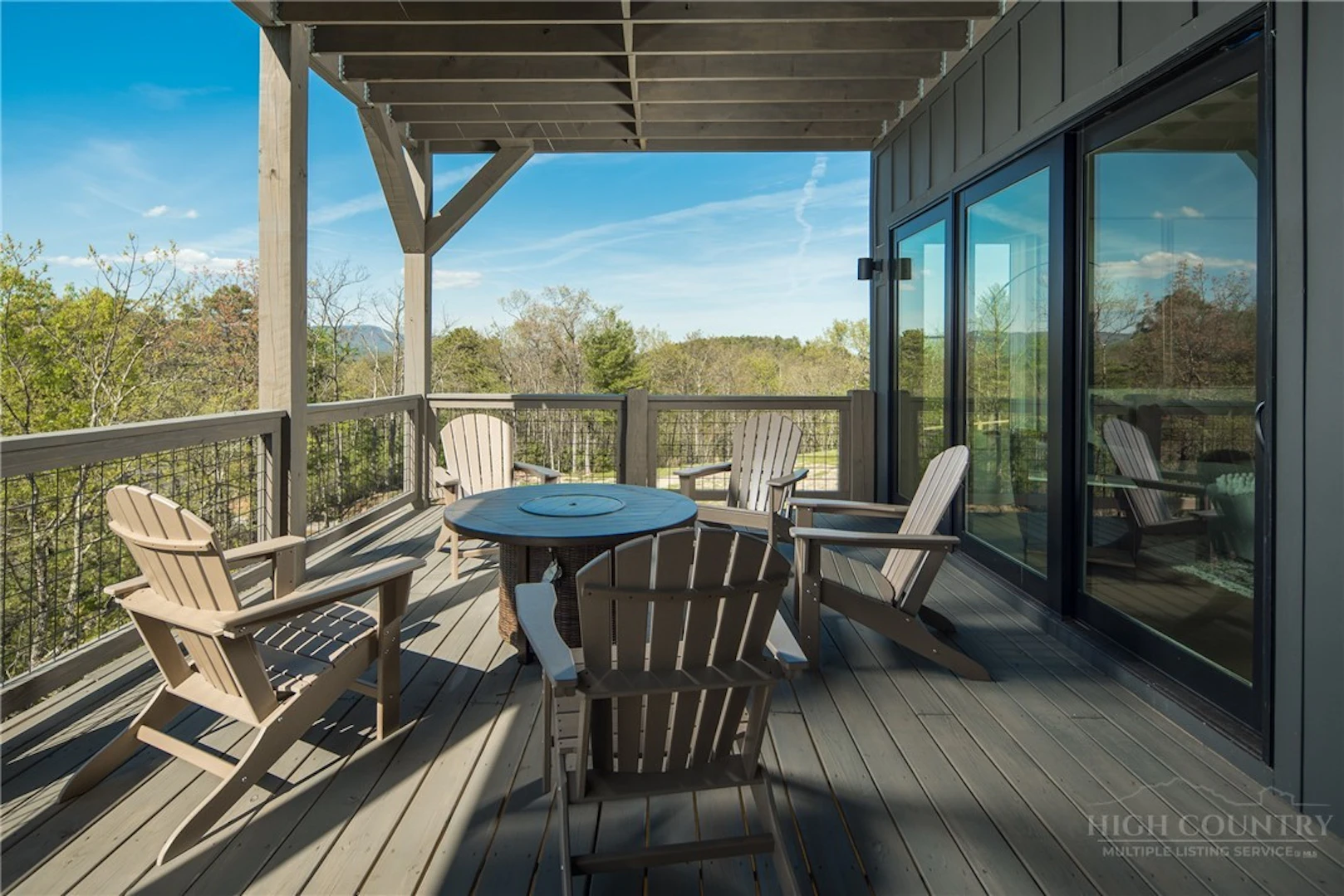 Image number 19 for the current listing