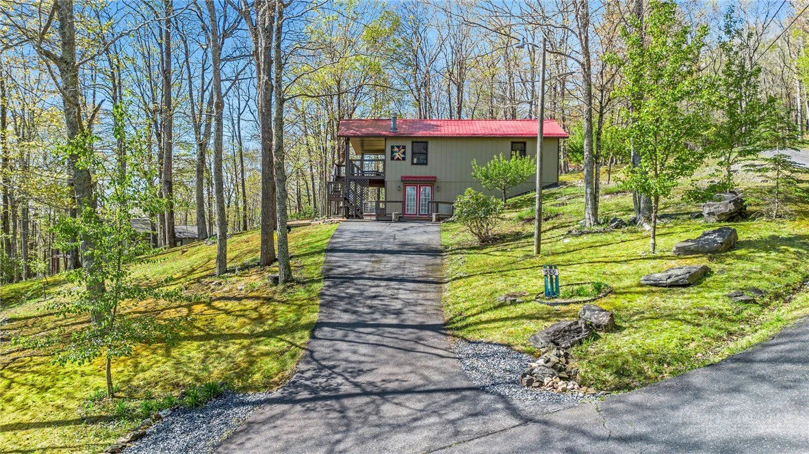 Image number 1 for the current listing