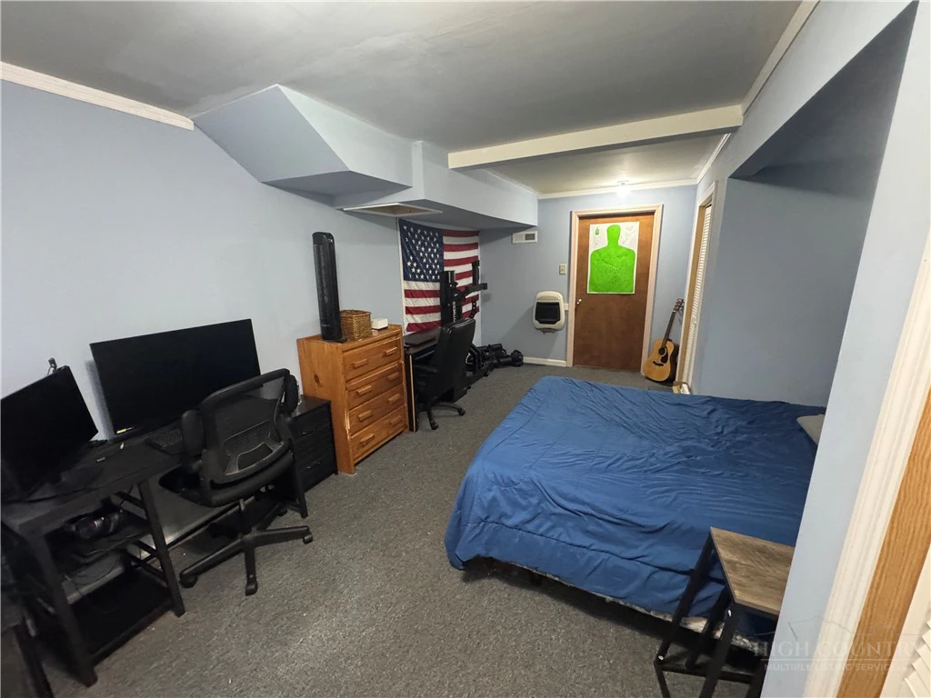 Image number 2 for the current listing