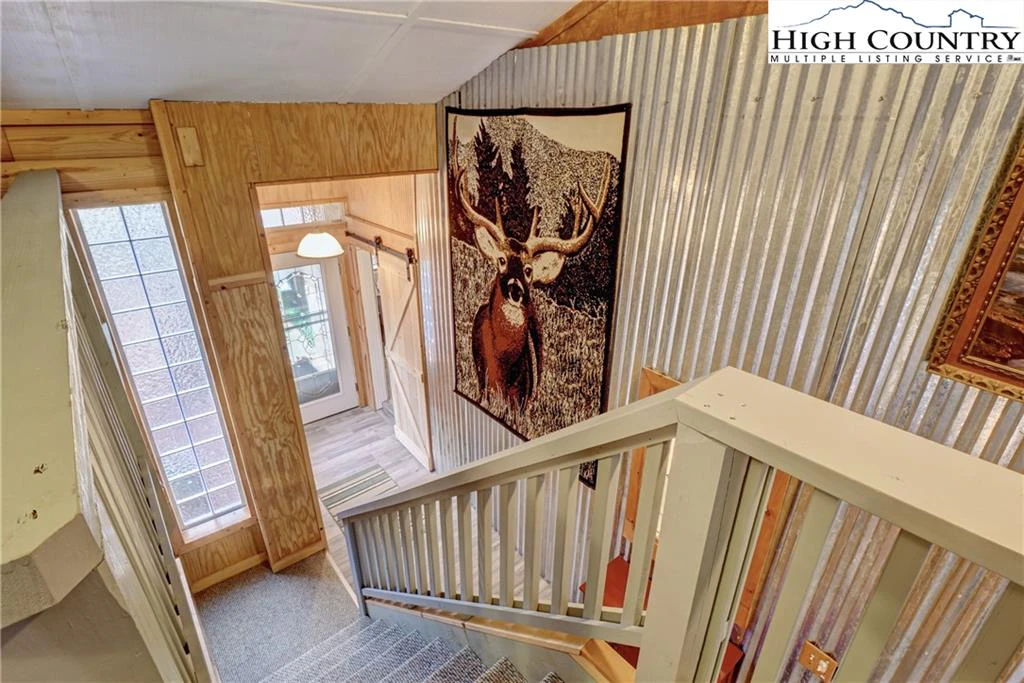 Image number 2 for the current listing