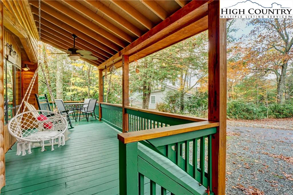 Image number 9 for the current listing