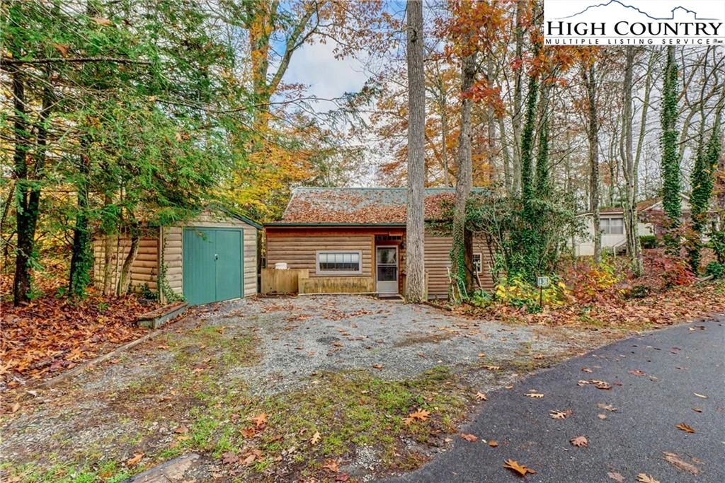 Image number 21 for the current listing