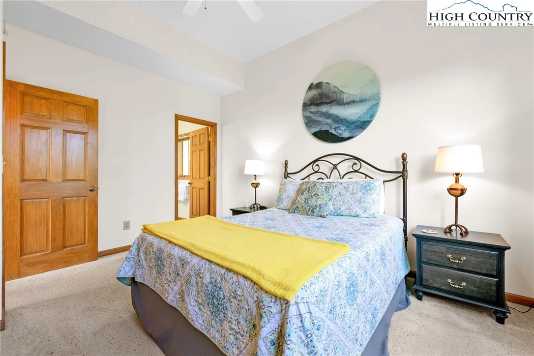 Image number 8 for the current listing