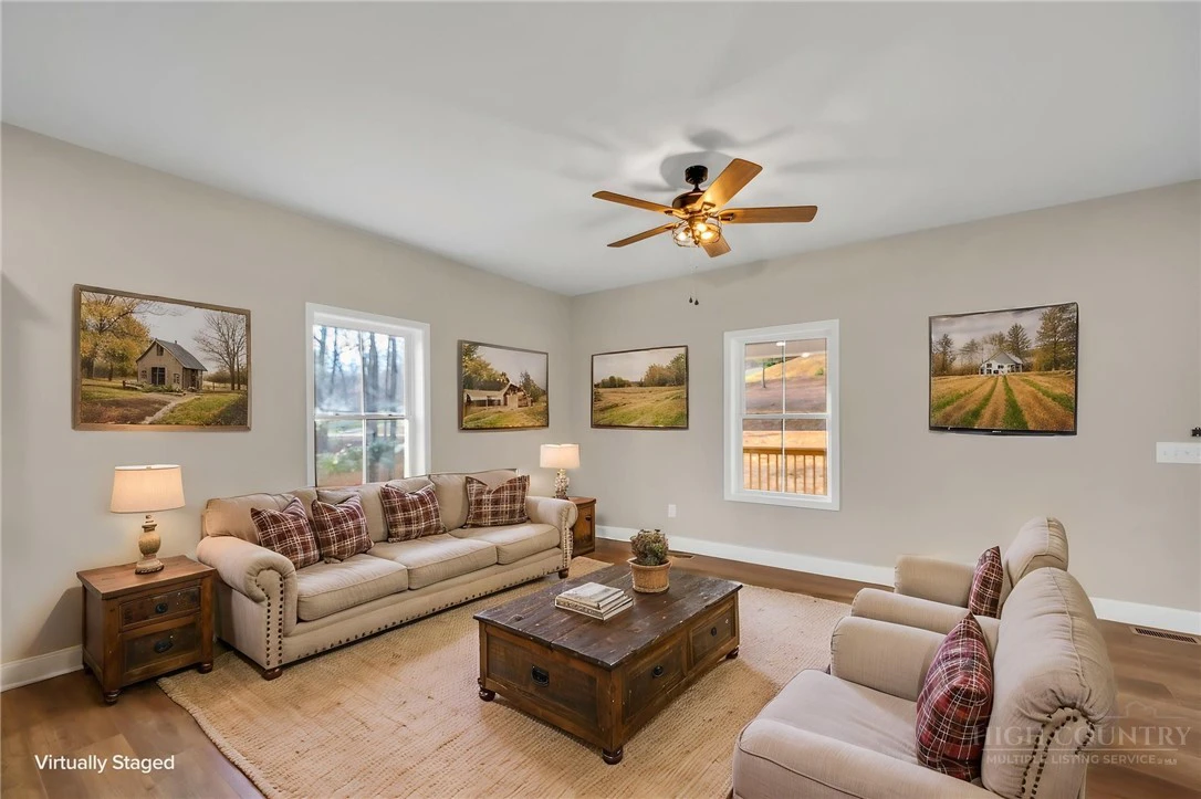 Image number 10 for the current listing