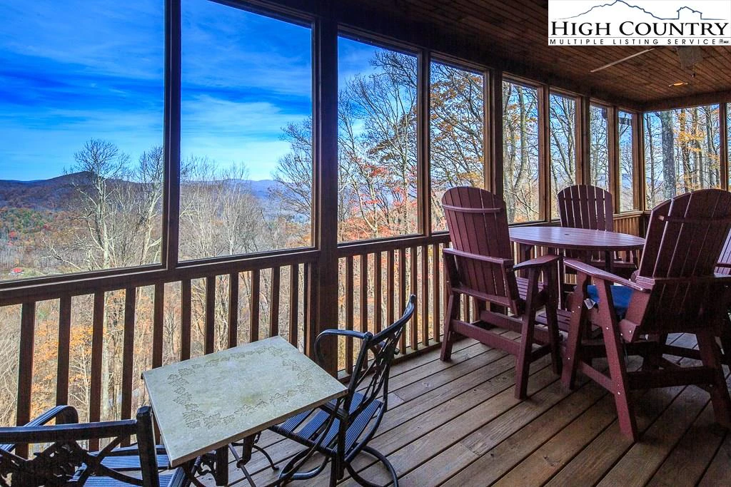 Image number 8 for the current listing