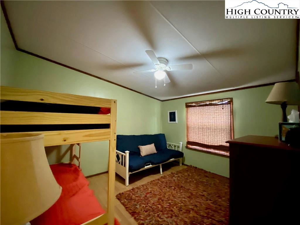 Image number 6 for the current listing