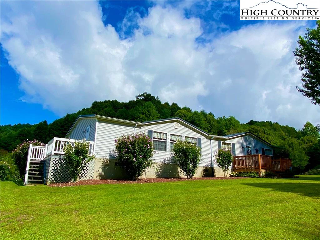 Image number 3 for the current listing