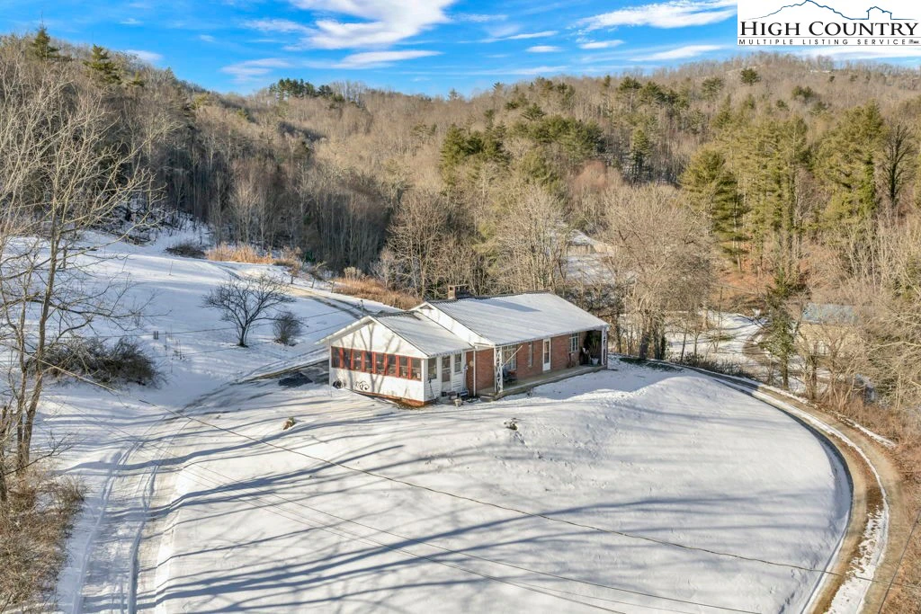 Image number 13 for the current listing