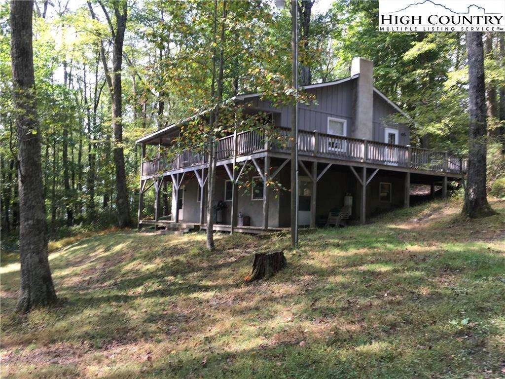 Image number 1 for the current listing