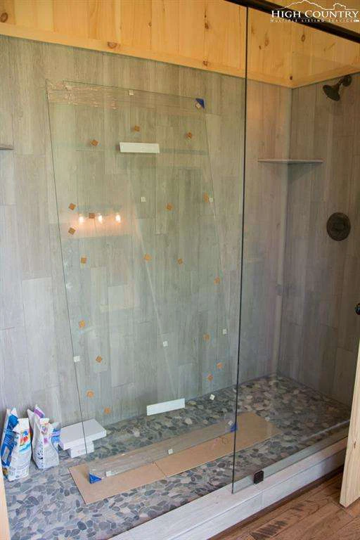 Image number 7 for the current listing