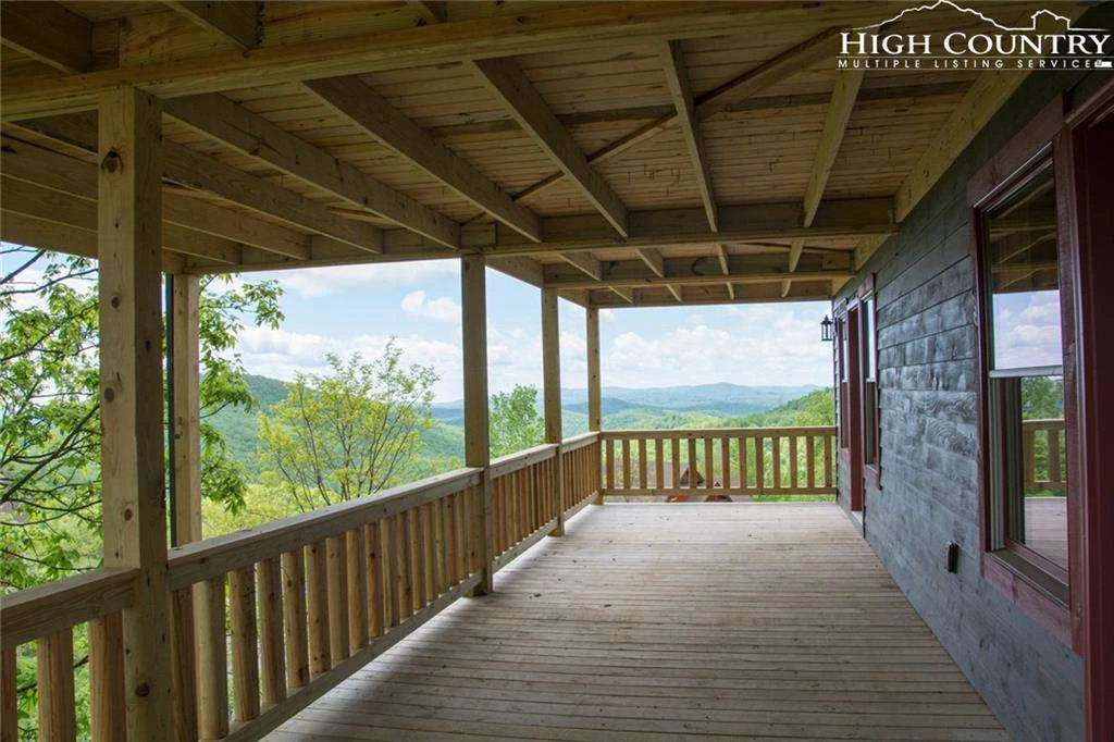Image number 20 for the current listing