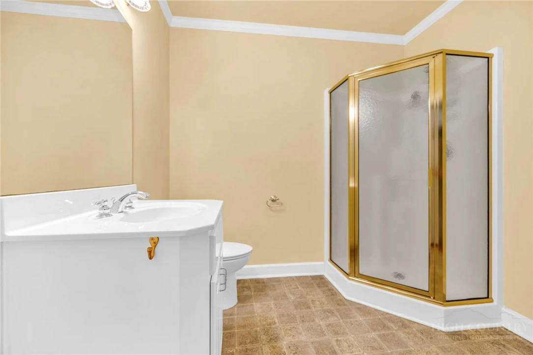 Image number 5 for the current listing