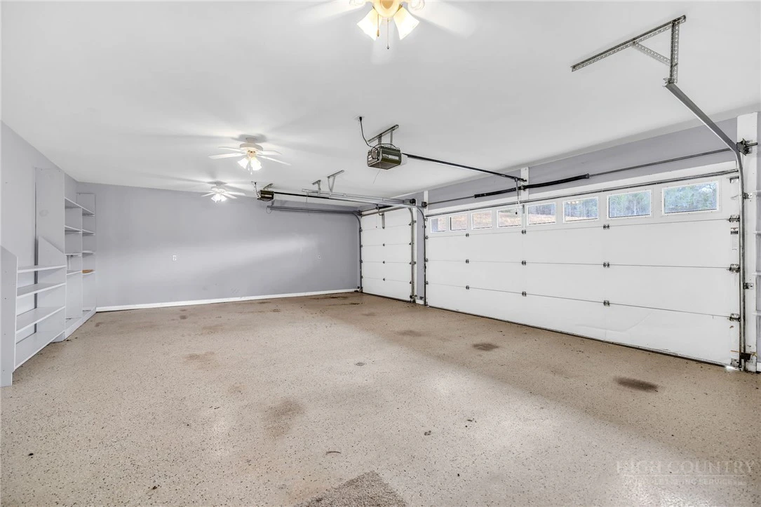 Image number 17 for the current listing