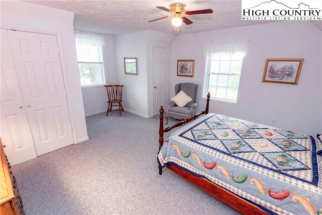 Image number 10 for the current listing