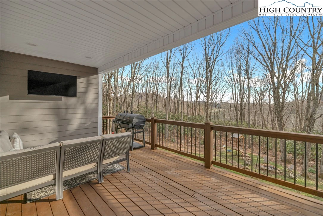 Image number 9 for the current listing