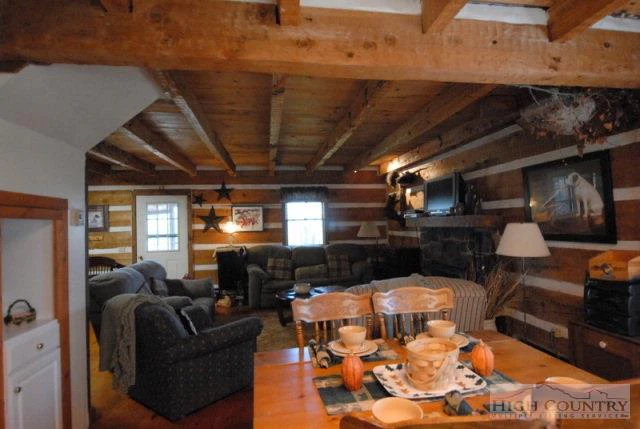 Image number 7 for the current listing